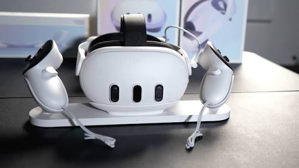 Meta Quest Headset
